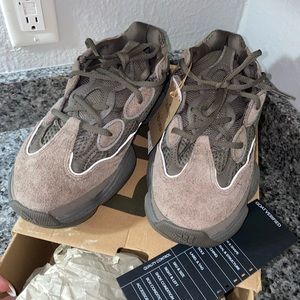 Yeezy 500 Brown Clay